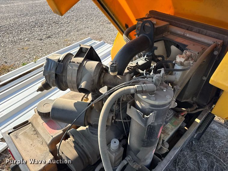 image for item EV6120 2004 Kaeser M26 air compressor