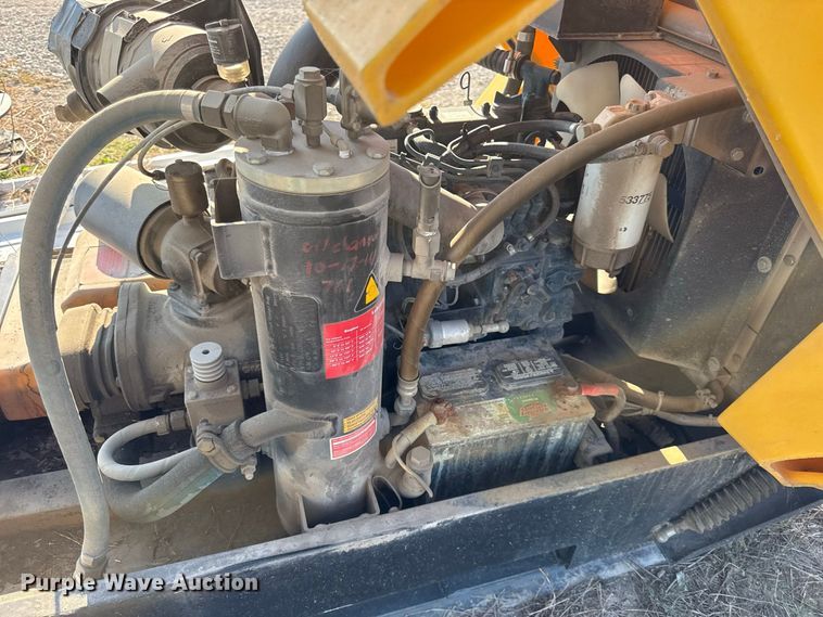 image for item EV6120 2004 Kaeser M26 air compressor