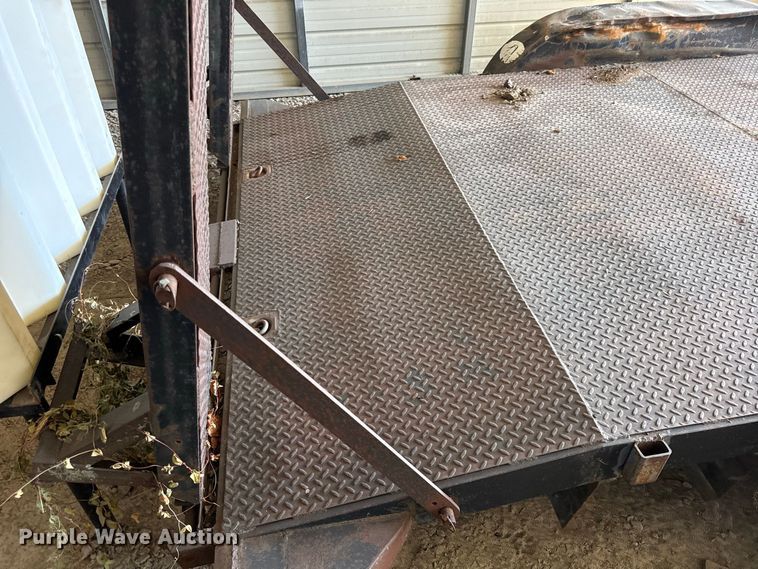 image for item EV6121 2001 Kodiak utility trailer