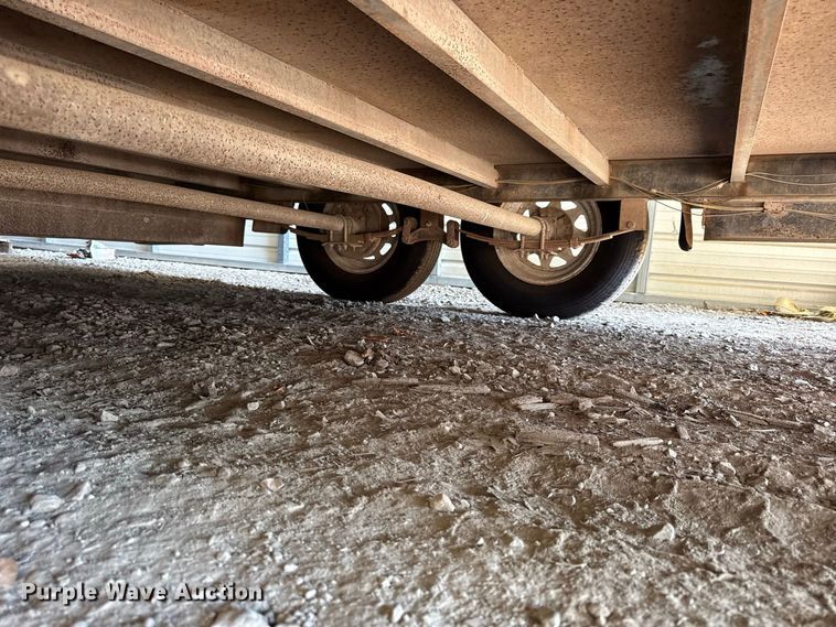 image for item EV6121 2001 Kodiak utility trailer