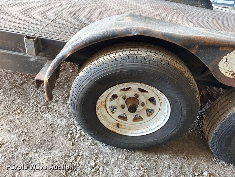 image for item EV6121 2001 Kodiak utility trailer