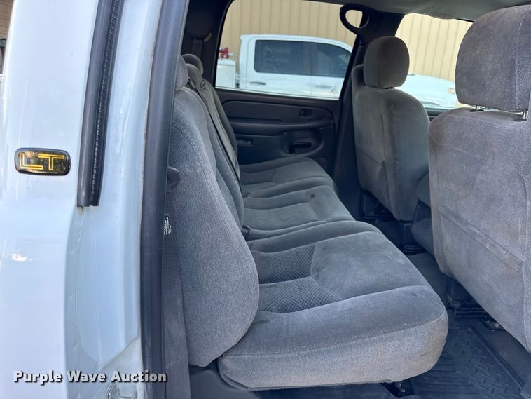 image for item EV6133 2006 Chevrolet Silverado 2500HD Crew Cab pickup truck