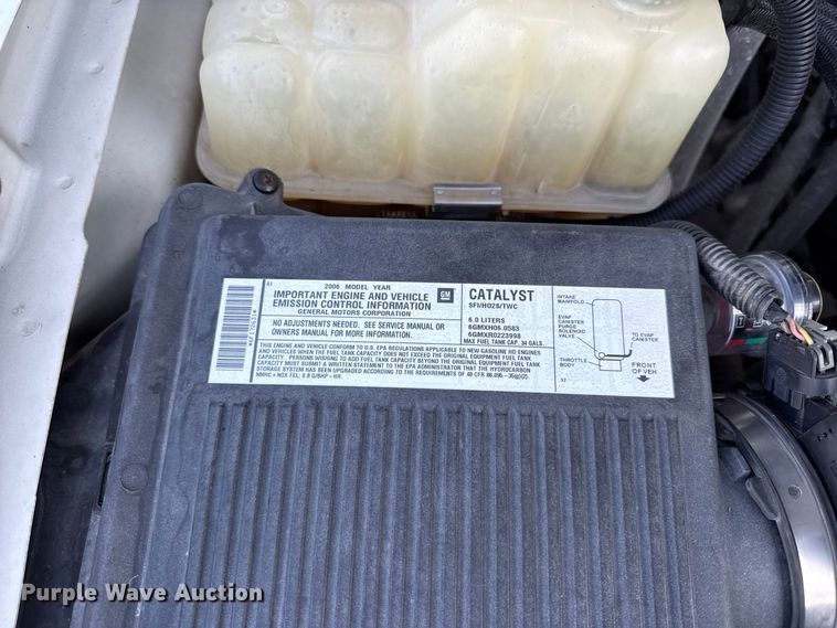 image for item EV6133 2006 Chevrolet Silverado 2500HD Crew Cab pickup truck