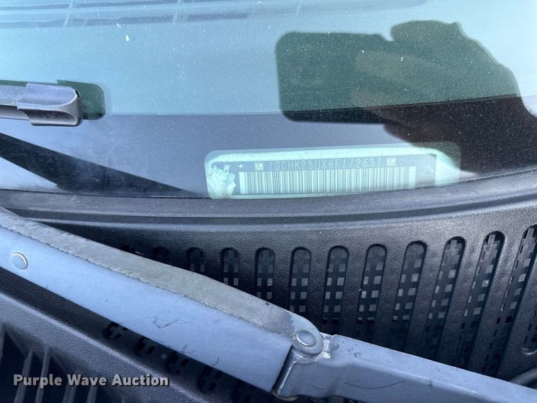 image for item EV6133 2006 Chevrolet Silverado 2500HD Crew Cab pickup truck