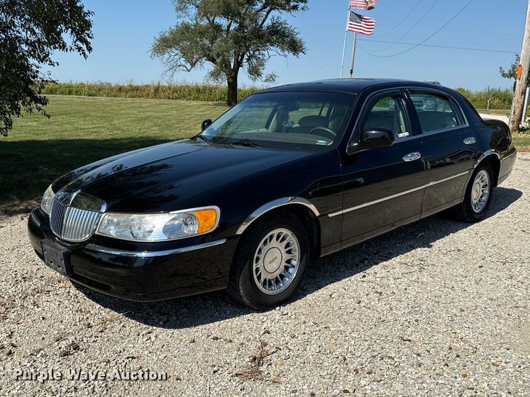 1999 Lincoln Town Car