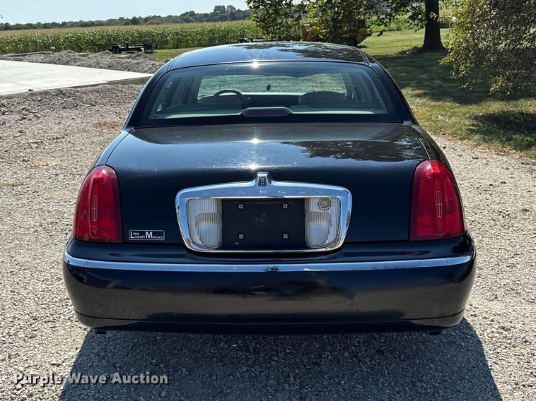 image for item EV6136 1999 Lincoln Town Car 