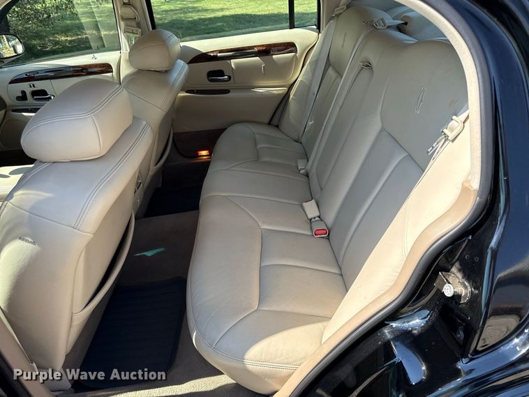 image for item EV6136 1999 Lincoln Town Car 