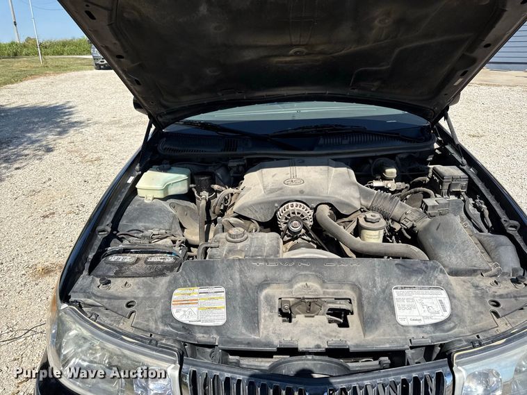 image for item EV6136 1999 Lincoln Town Car 