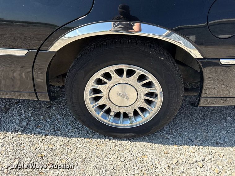image for item EV6136 1999 Lincoln Town Car 