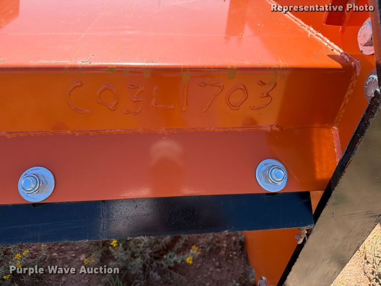image for item EW1068 Kit Containers skid steer snow pusher