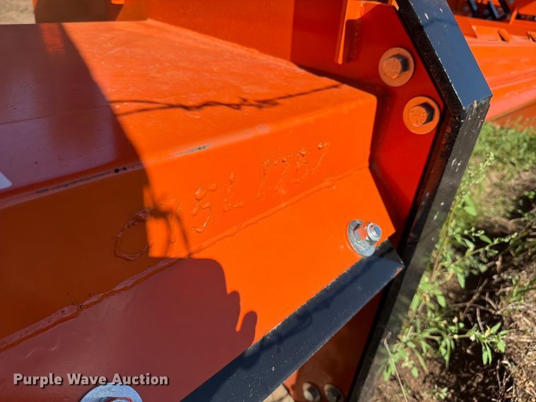image for item EW1081 Kit Containers skid steer snow pusher