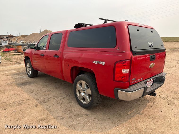 image for item EW2148 2011 Chevrolet Silverado 1500 LTZ Crew Cab pickup truck