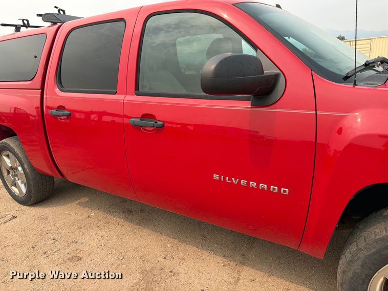 image for item EW2148 2011 Chevrolet Silverado 1500 LTZ Crew Cab pickup truck
