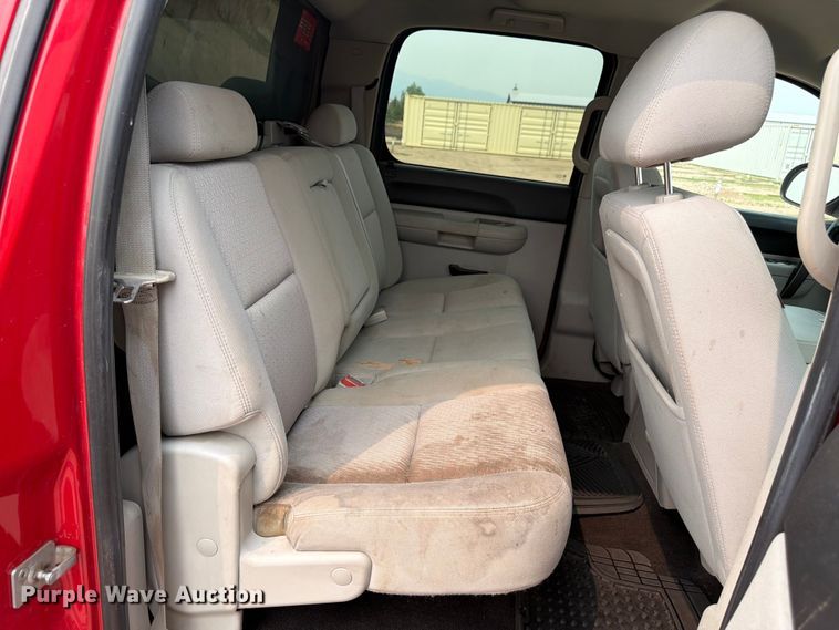 image for item EW2148 2011 Chevrolet Silverado 1500 LTZ Crew Cab pickup truck