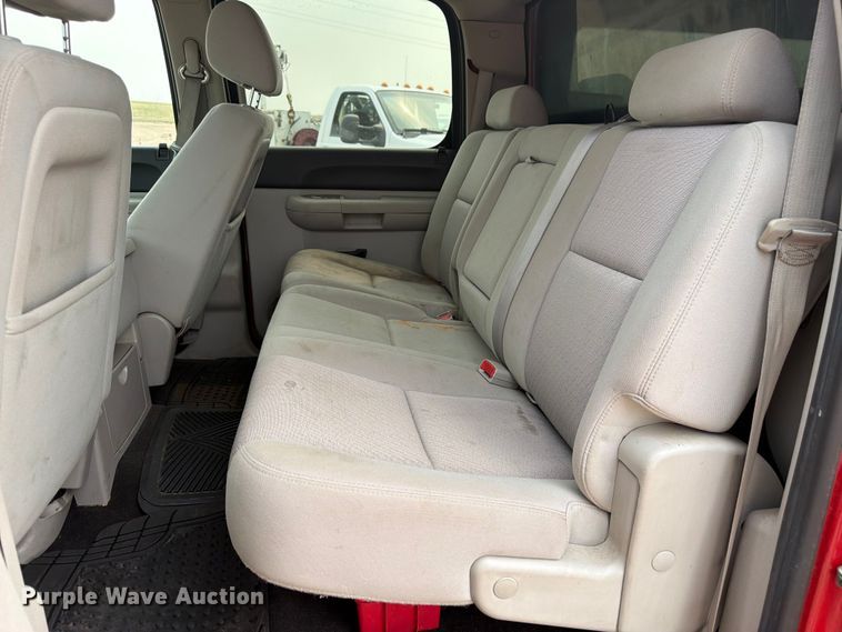 image for item EW2148 2011 Chevrolet Silverado 1500 LTZ Crew Cab pickup truck