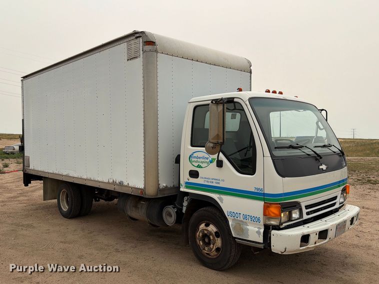 image for item EW2156 2000 Chevrolet  W3500 box truck