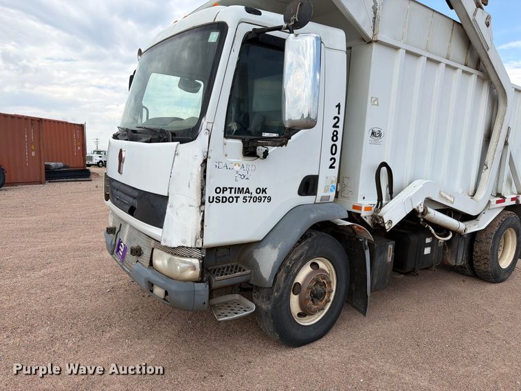 image for item EW2179 2013 Kenworth K370 refuse truck