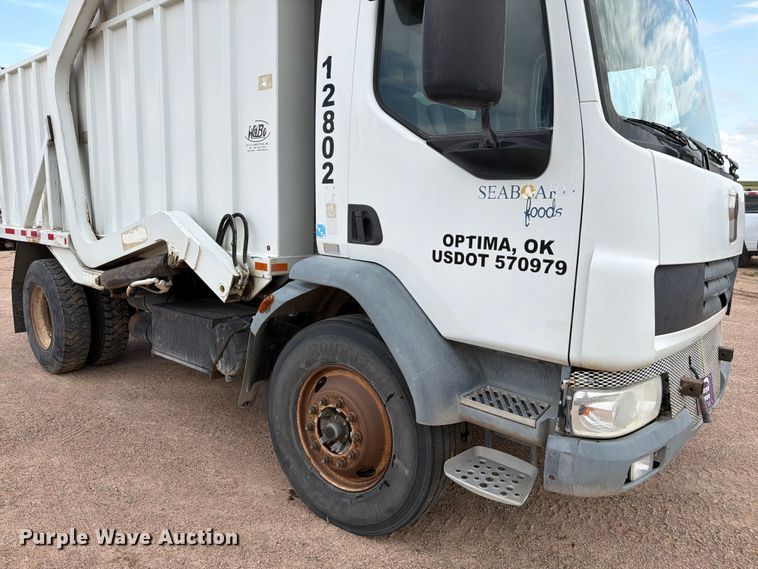 image for item EW2179 2013 Kenworth K370 refuse truck