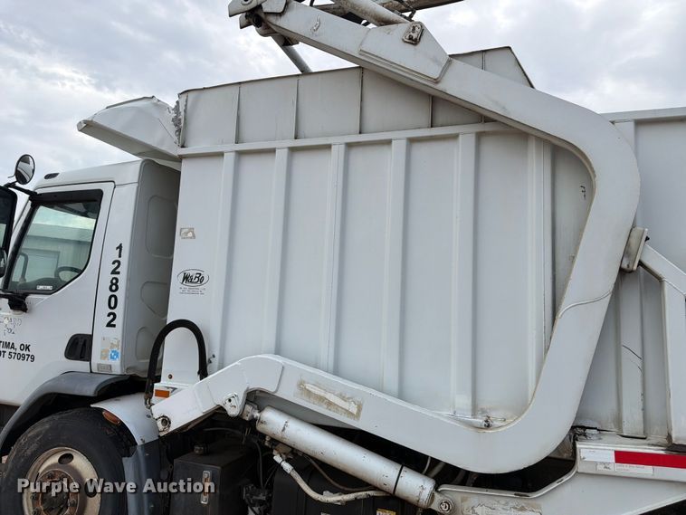 image for item EW2179 2013 Kenworth K370 refuse truck
