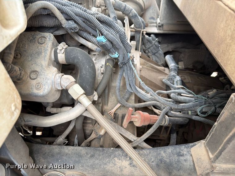 image for item EW2179 2013 Kenworth K370 refuse truck