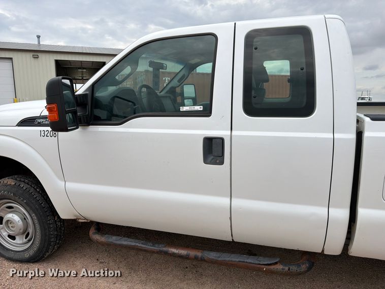 image for item EW2186 2013 Ford F250 Super Duty Ext. Cab pickup truck