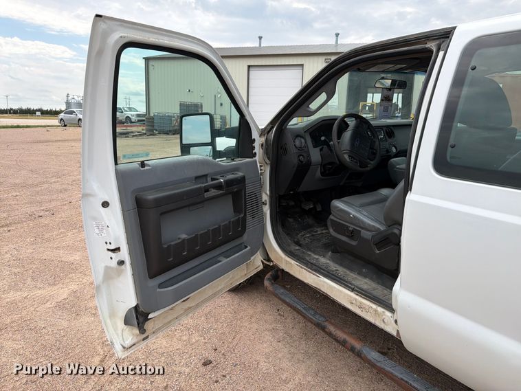 image for item EW2186 2013 Ford F250 Super Duty Ext. Cab pickup truck