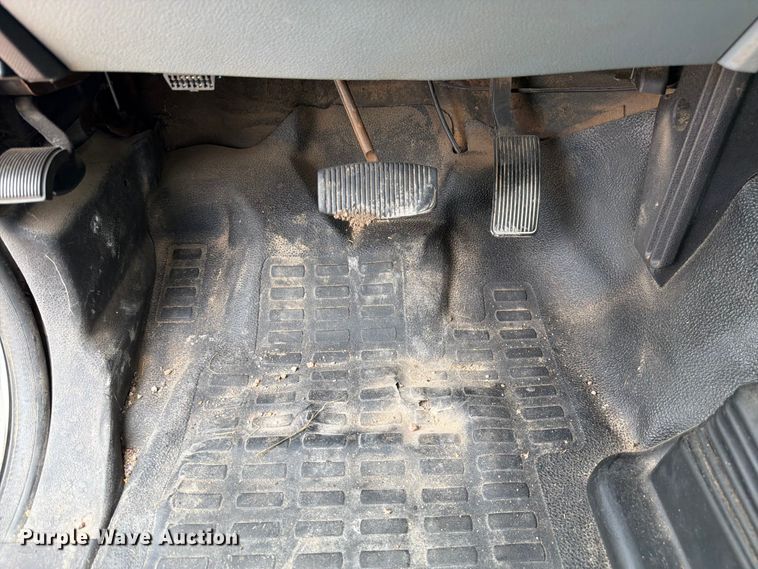 image for item EW2186 2013 Ford F250 Super Duty Ext. Cab pickup truck