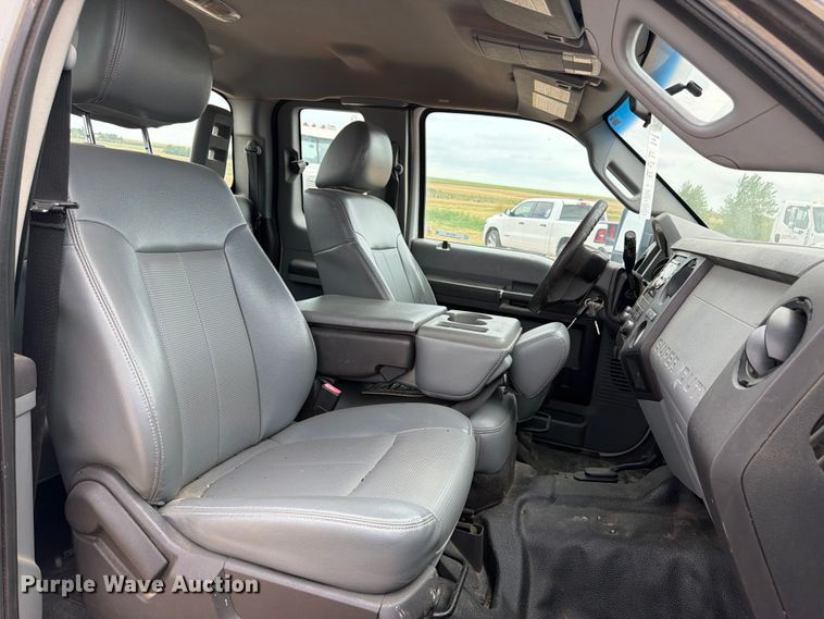 image for item EW2186 2013 Ford F250 Super Duty Ext. Cab pickup truck