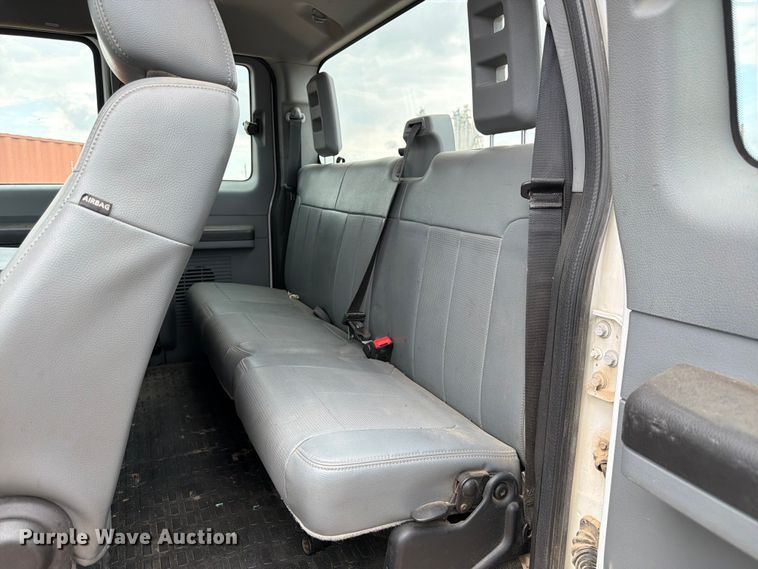 image for item EW2186 2013 Ford F250 Super Duty Ext. Cab pickup truck