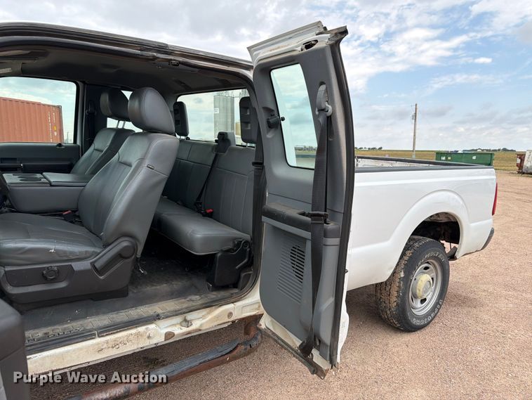 image for item EW2186 2013 Ford F250 Super Duty Ext. Cab pickup truck