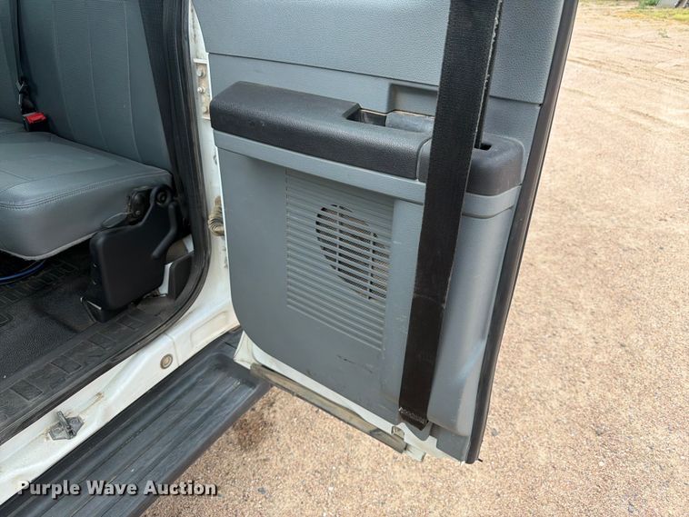 image for item EW2187 2015 Ford F250 Super Duty Ext. Cab pickup truck