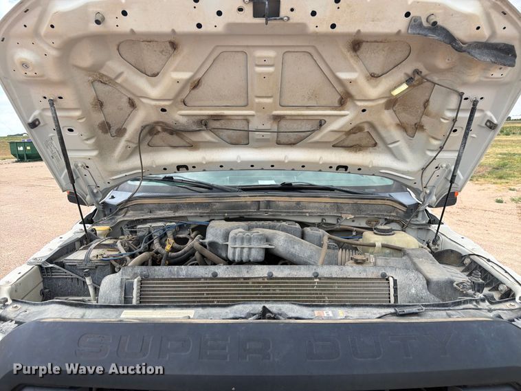 image for item EW2187 2015 Ford F250 Super Duty Ext. Cab pickup truck