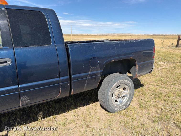 image for item EW2198 2001 Dodge Ram 2500 Ext. Cab pickup truck