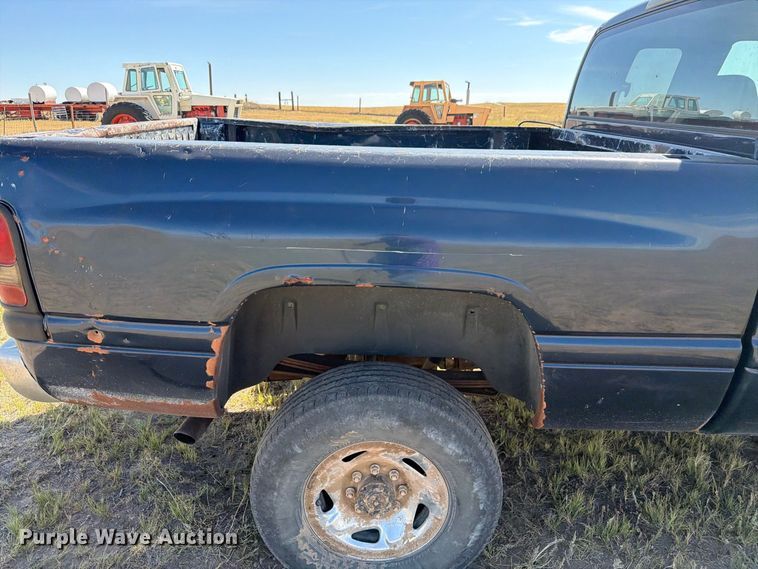image for item EW2198 2001 Dodge Ram 2500 Ext. Cab pickup truck