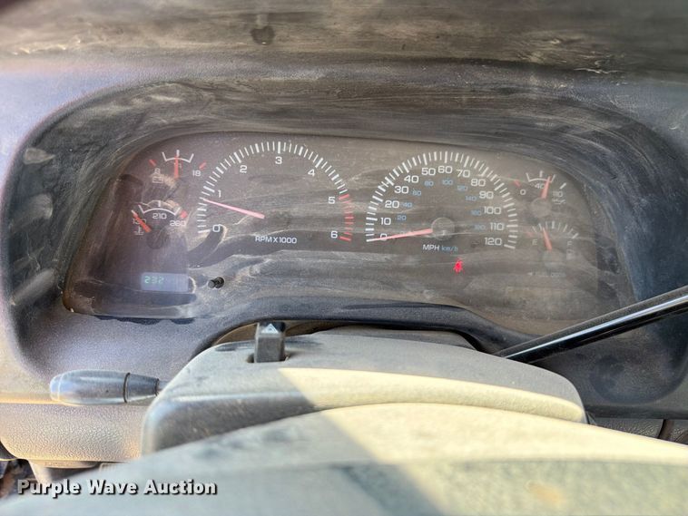 image for item EW2198 2001 Dodge Ram 2500 Ext. Cab pickup truck