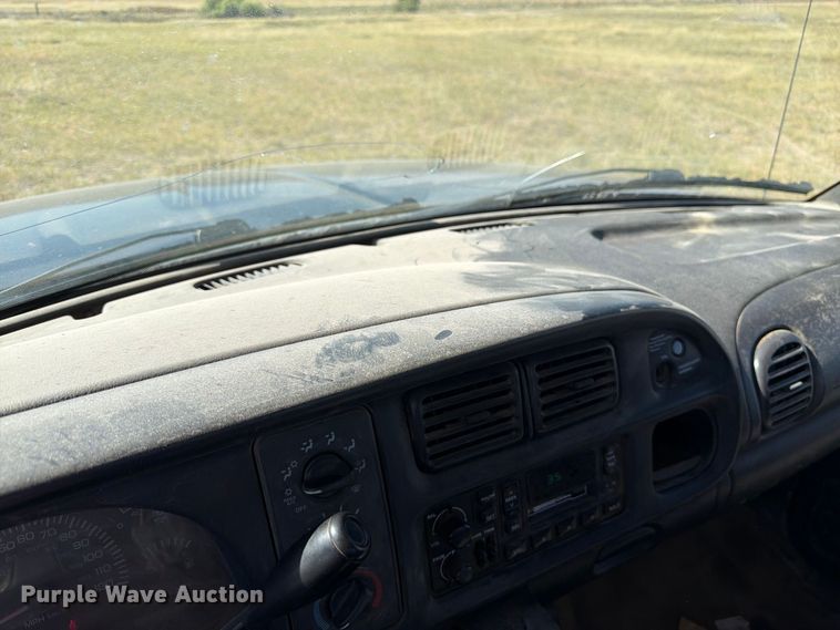 image for item EW2198 2001 Dodge Ram 2500 Ext. Cab pickup truck