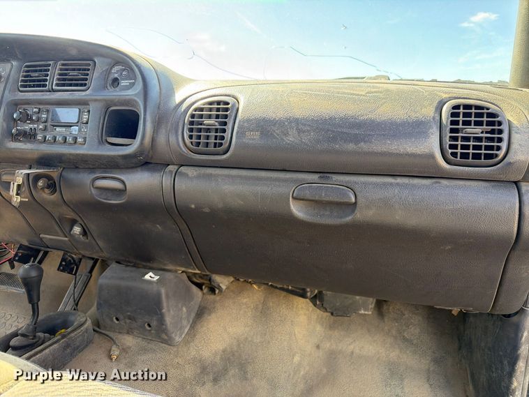 image for item EW2198 2001 Dodge Ram 2500 Ext. Cab pickup truck
