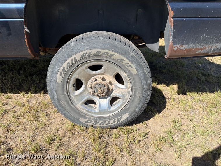 image for item EW2198 2001 Dodge Ram 2500 Ext. Cab pickup truck