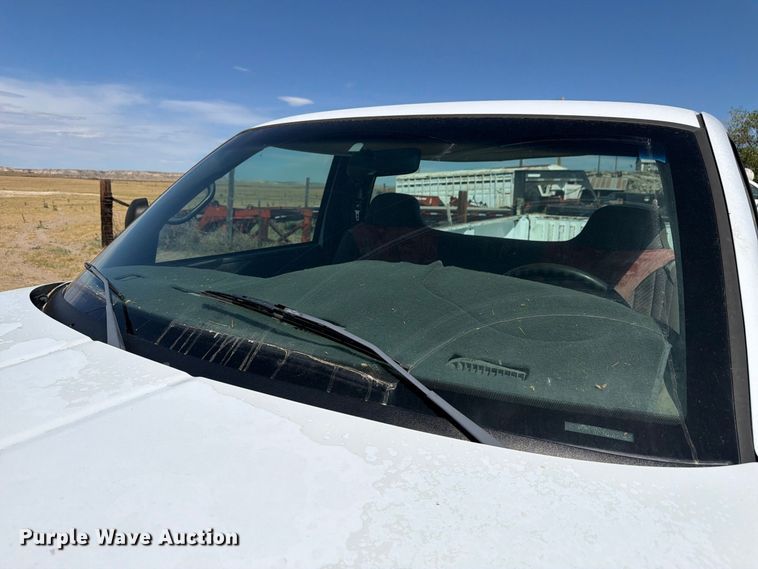 image for item EW2199 2001 Dodge Ram 1500 pickup truck