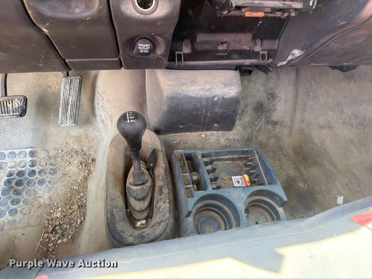 image for item EW2199 2001 Dodge Ram 1500 pickup truck