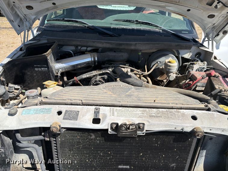 image for item EW2199 2001 Dodge Ram 1500 pickup truck
