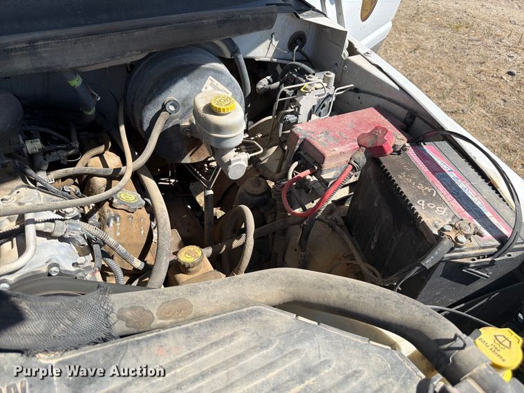 image for item EW2199 2001 Dodge Ram 1500 pickup truck