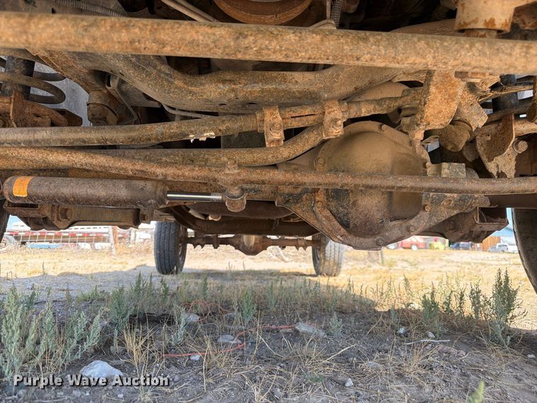 image for item EW2199 2001 Dodge Ram 1500 pickup truck