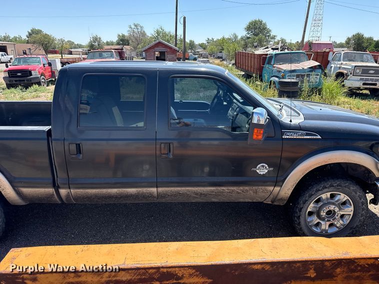 image for item EW4264 2012 Ford F250 Super Duty Crew Cab pickup truck