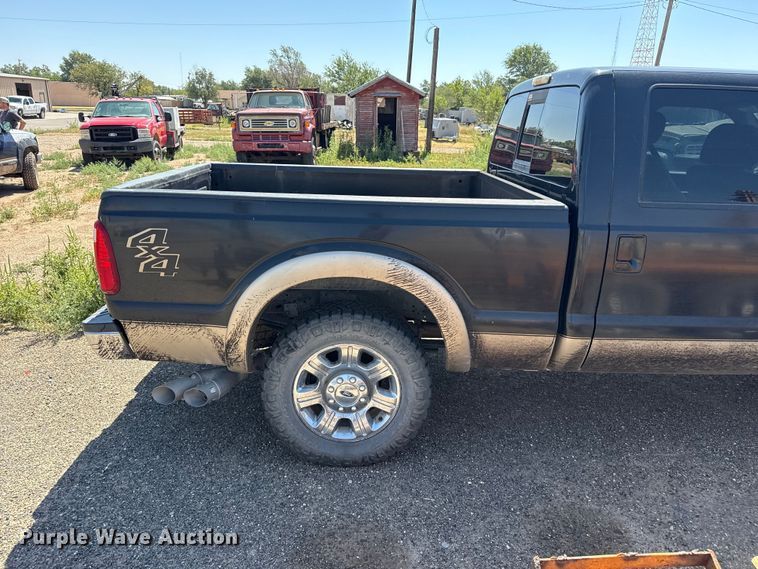image for item EW4264 2012 Ford F250 Super Duty Crew Cab pickup truck