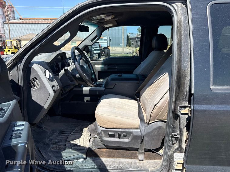 image for item EW4264 2012 Ford F250 Super Duty Crew Cab pickup truck