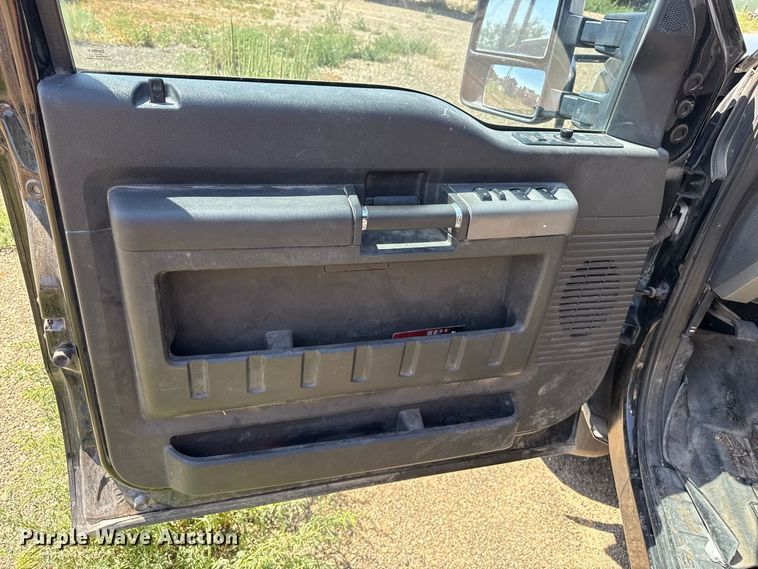 image for item EW4264 2012 Ford F250 Super Duty Crew Cab pickup truck