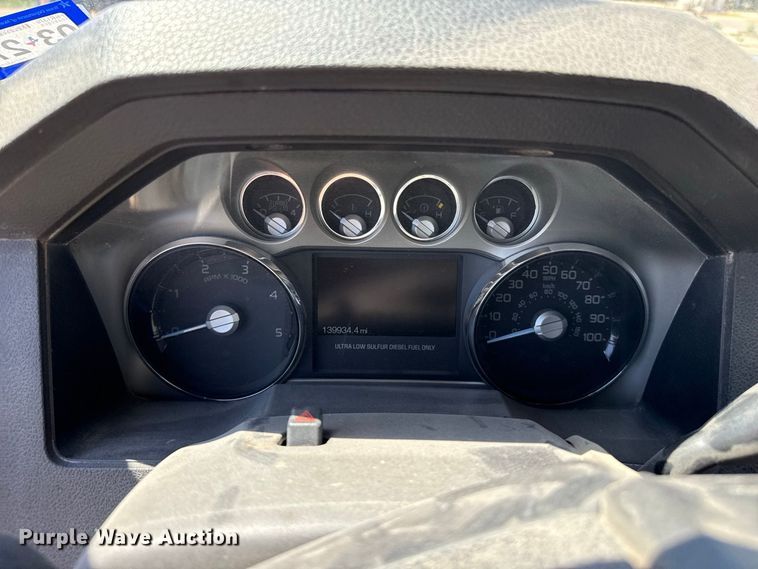 image for item EW4264 2012 Ford F250 Super Duty Crew Cab pickup truck