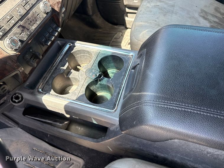 image for item EW4264 2012 Ford F250 Super Duty Crew Cab pickup truck