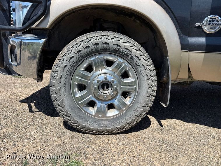 image for item EW4264 2012 Ford F250 Super Duty Crew Cab pickup truck